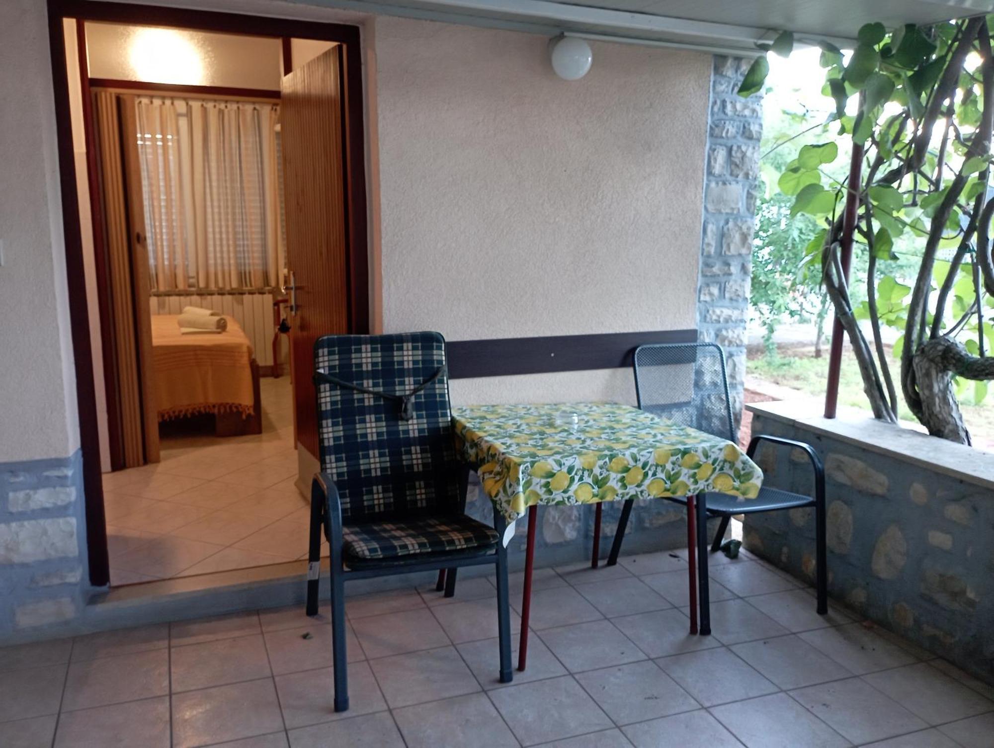 Apartman Sunce อูมัค ภายนอก รูปภาพ